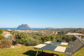 Incantevole Villettacon Giardino e Vista mare Loiri Porto San Paolo